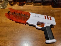 B2i STANDARDを取り付けたB2i SHOOTER。各種デバイスの装着でカスタマイズも可能ということ