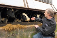 ハーティントン・クリーマリーは乳牛を飼う農場に併設されている=2021年3月3日、英中部ダービーシャー、和気真也撮影
