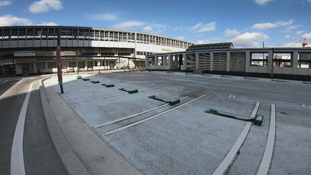 JR岡山駅東口広場　新しい一般車駐車場を3月1日から運用　路面電車の乗り入れ事業で