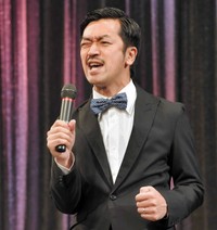 ムーディ勝山＝2017年