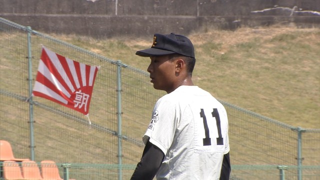 英明相手に好投する尽誠学園・福井理希投手
