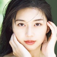 牧野真莉愛 写真集 『Dear MARIA』