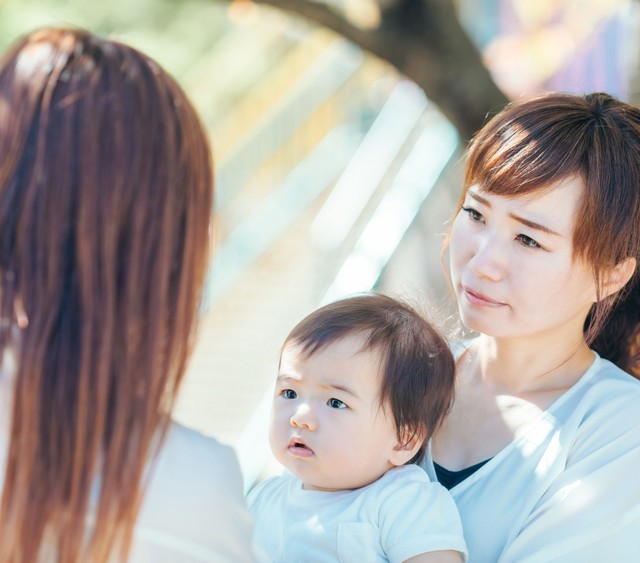 すべての決定権を委ねてくるママ友…　※画像はイメージです（buritora/stock.adobe.com）
