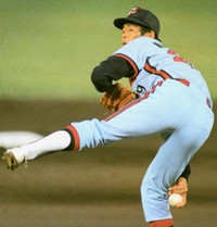 現役時代、豪快な「マサカリ投法」で知られた村田兆治さん