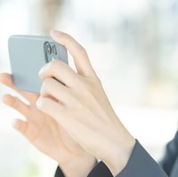 Z世代はなぜハマるのか？不適切投稿が多発する「BeReal」の闇とは？（Peak River/stock.adobe.com）※画像はイメージ