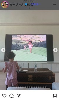 ジョルジーナ・ロドリゲスのインスタグラム＠georginagioより