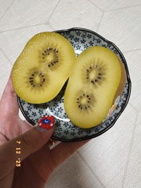 切ってビックリ！（苺さん提供）