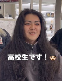 【ビフォー】3年間髪を伸ばし続けた男子高校生／星那さん（@sena_coa）提供