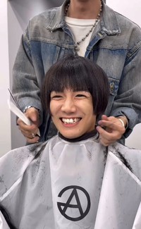 一時的におかっぱ頭となり笑ってしまうお客さん／室井 聖也さん（@seiya.661_116z）提供