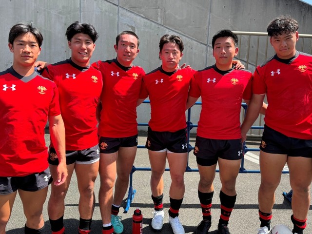 ラグビー - メンバーの半数を新入生で臨んだ東日本大学セブンズ 優勝に