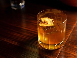 お酒の飲み方に正解はないけど、サシ呑みは私にとって花丸の飲み方に