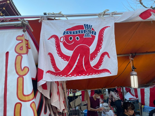 2023年1月、浅草寺（東京都台東区）境内で撮影したもの（シラカワリュウさん提供）