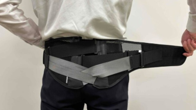 バス運転士の腰を守るアシストギア　ダイヤ工業と京王電鉄バスグループが共同開発　岡山