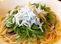 味付けは「浅漬けの素」のみ！しらすと大葉の塩パスタ※画像はイメージです（kiiro_iro/stock.adobe.com）