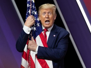 驚き、怒り、そして魅了される　被写体としてみたトランプ大統領（上）