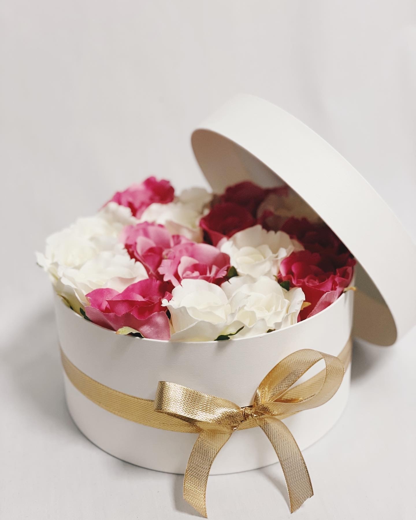 バラの花を通じて世の中を変えたい」全国にバラを届ける専門店、“バラ