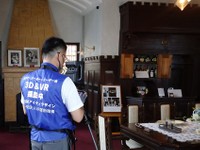 実際のVR撮影風景。5月末に行われた　©VR革新機構　提供：風見鶏の館