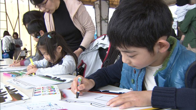 春分の日に親子でにぎわう 「ことでん春の電車まつり」 香川・高松市