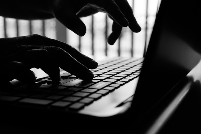 サイバー攻撃による企業の被害が相次いでいます　※画像はイメージです（smolaw11/stock.adobe.com）