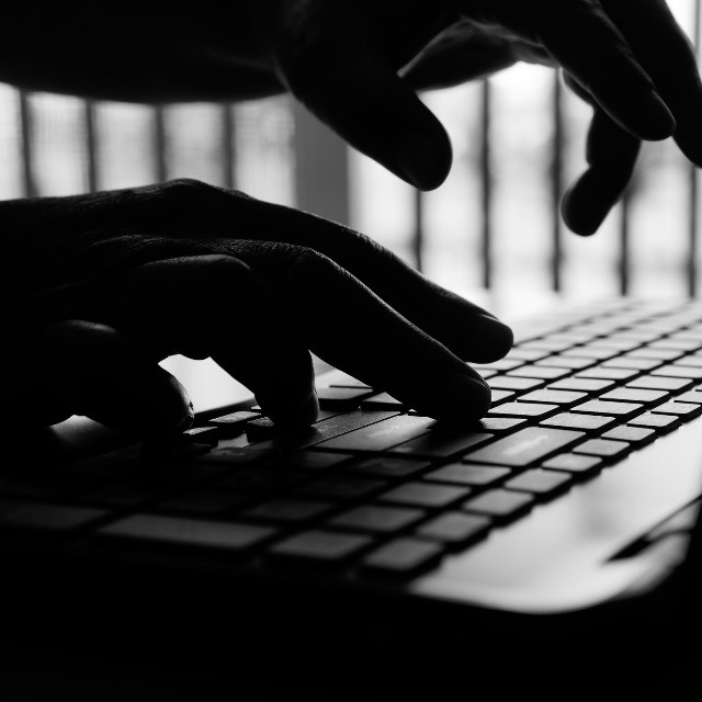 サイバー攻撃による企業の被害が相次いでいます　※画像はイメージです（smolaw11/stock.adobe.com）
