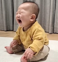 声を出して爆笑するちけ君（提供：＠___bebita0509さん）