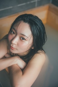 アンゴラ村長「標準体型」＝東京祐 ©講談社