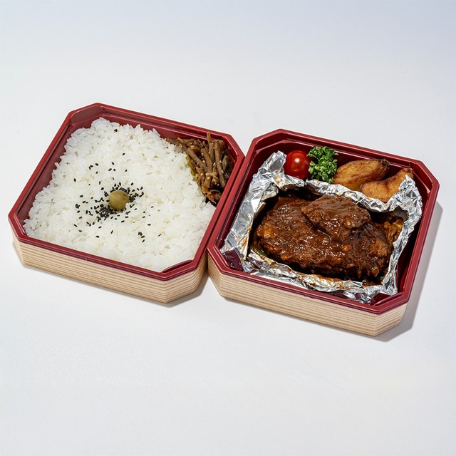 グランスタ東京で働く614人が本音で選んだ！<br>東京駅限定“推し弁当”ランキング10<br>【第5位】つばめ風ハンブルグステーキ弁当