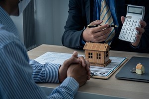 根抵当権付き不動産を相続したら？　元本の確定や抹消の手続きと注意点を解説