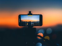 失くしたら、記憶喪失も同然。いつしか脳みそに進化した私のスマホ