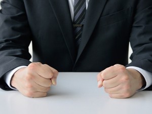 納得いかない遺言書が出てきたら　「遺言無効確認請求訴訟」に必要な準備や手続きを解説