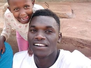 弾圧逃れ難民…それでも「学び」あきらめなかった　ブルンジ留学生が日本で始めたこと