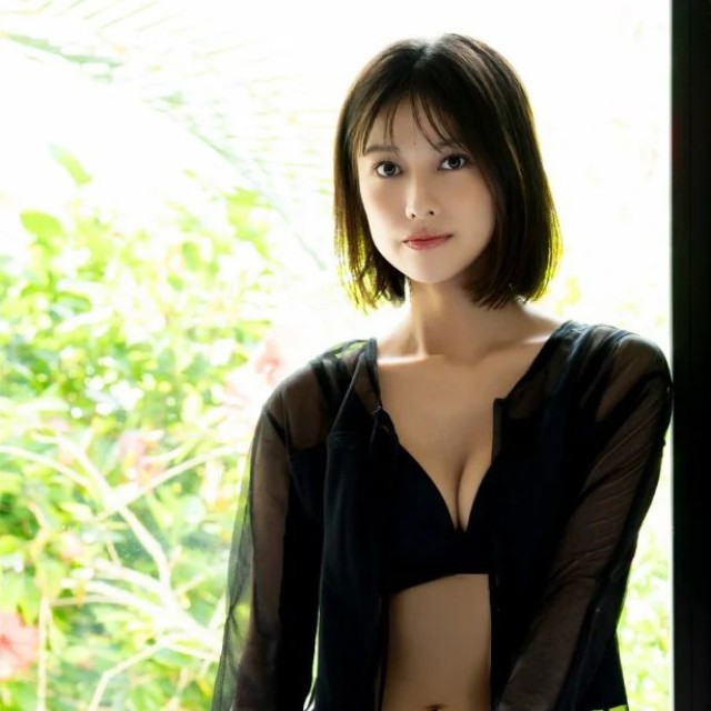 玉田志織さんのデジタル限定写真集『Into The Light ～ Another Edition ～』撮影:丸谷嘉長（C）ワニブックス