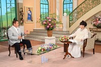 29日放送の「徹子の部屋」に出演する伊吹吾郎（左）と司会の黒柳徹子＝テレビ朝日提供