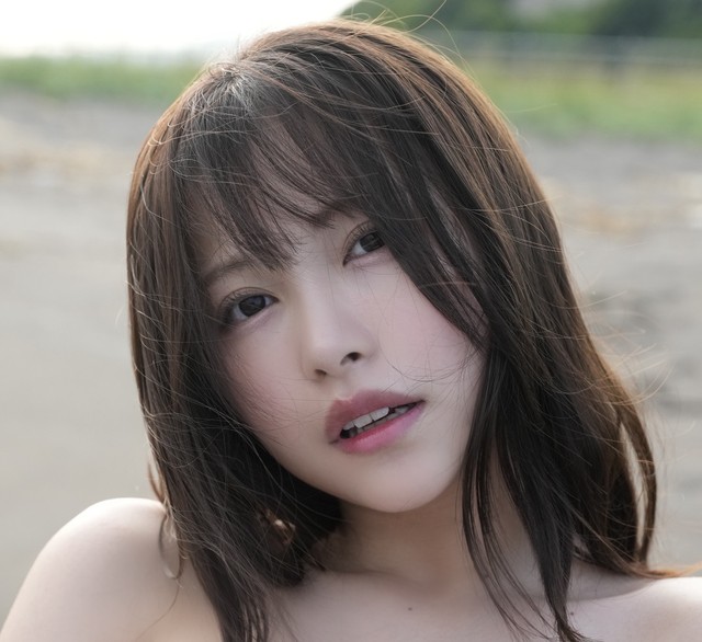 『鈴木聖1st写真集　Sanctus』（撮影：LUCKMAN）