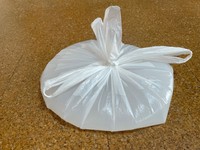 くるっと回して手前でもう1回結ぶ