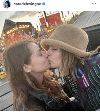カーラ・デルヴィーニュのインスタグラム＠caradelevingneより