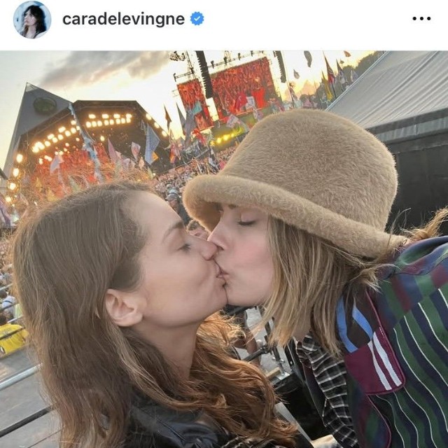 カーラ・デルヴィーニュのインスタグラム＠caradelevingneより