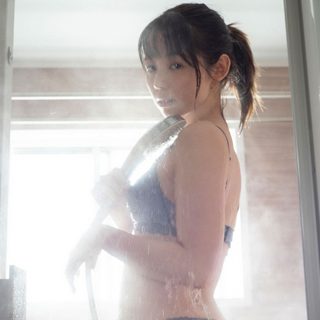 小池里奈（提供：週刊SPA!編集部　撮影：佐藤佑一　ヘアメイク：YOSHi.T　スタイリング：伊井田礼子）