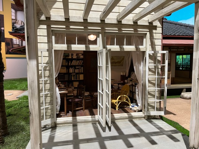 そうです、あの書斎です＝神戸市立博物館