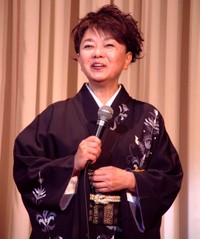 都はるみさん＝2005年