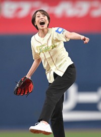 マウンドで絶叫する上田まりえ