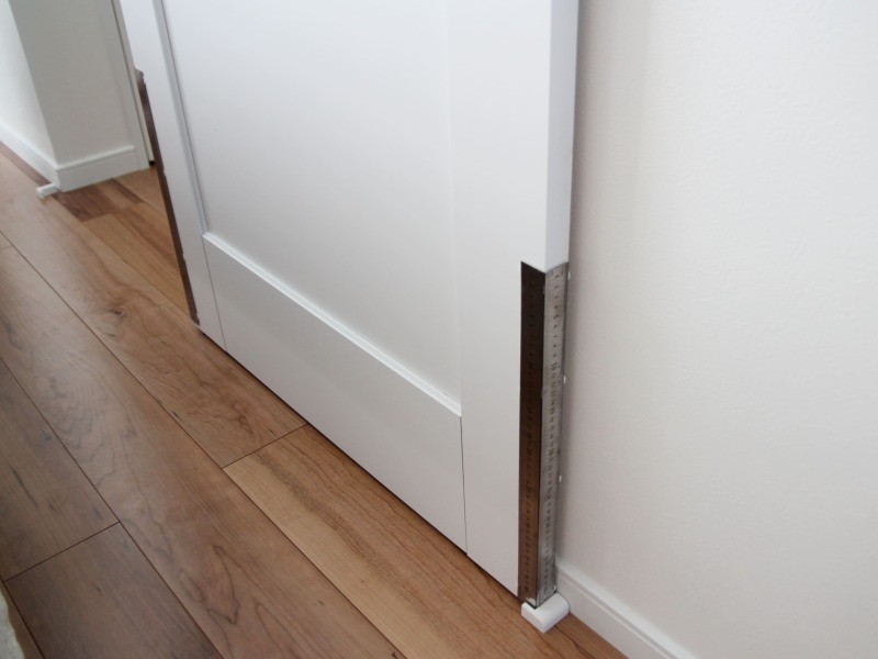 幼い頃の福助からガードするため角には物差しを貼っていた