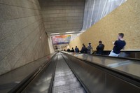 ヘルシンキ市内の地下駅舎は核シェルターを兼ねている＝2023年5月30日、荒ちひろ撮影