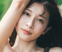 山本里菜1stフォトブック『りな、です』©東京祐／講談社