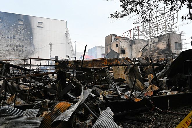 Fire destroys shopping street near Ise Jingu shrine