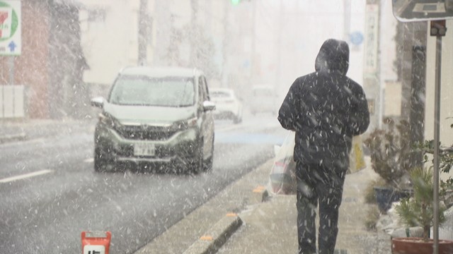 高松市内も雪景色　9日明け方にかけて山沿い中心に大雪　平野でも積雪の予想　香川
