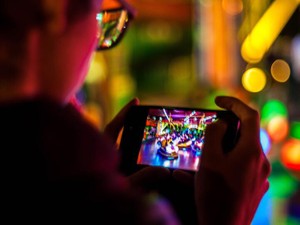 「自分はオタク」と言う大義は？過去にアイドル好きを隠した私は考えた