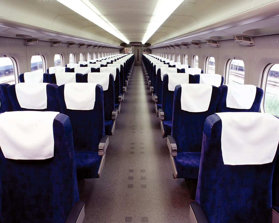 新幹線の手すり 新幹線…座席と座席の間の肘掛けは誰のもの？ JRに聞いてみた｜まいど