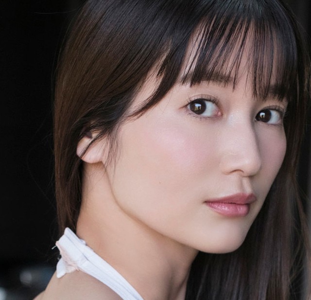 出口亜梨沙（提供：週刊SPA!編集部　撮影：塩原洋　ヘアメイク：高野雄一　スタイリング：川上舞乃）