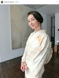 伊東美咲さん公式インスタグラム、2024年11月の投稿から